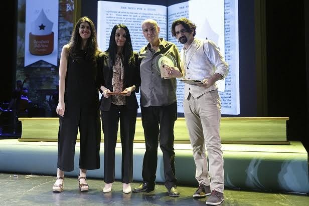 Οι νικητές των Βραβείων Public -Βιβλία που αγάπησε το αναγνωστικό κοινό [λίστα]  | iefimerida.gr 25