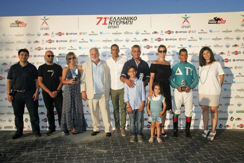 Λάμψη και θέαμα στο 71ο Ελληνικό Ντέρμπι ΟΠΑΠ: Παρουσία 6.000 θεατών η μεγάλη γιορτή [εικόνες] | iefimerida.gr 15