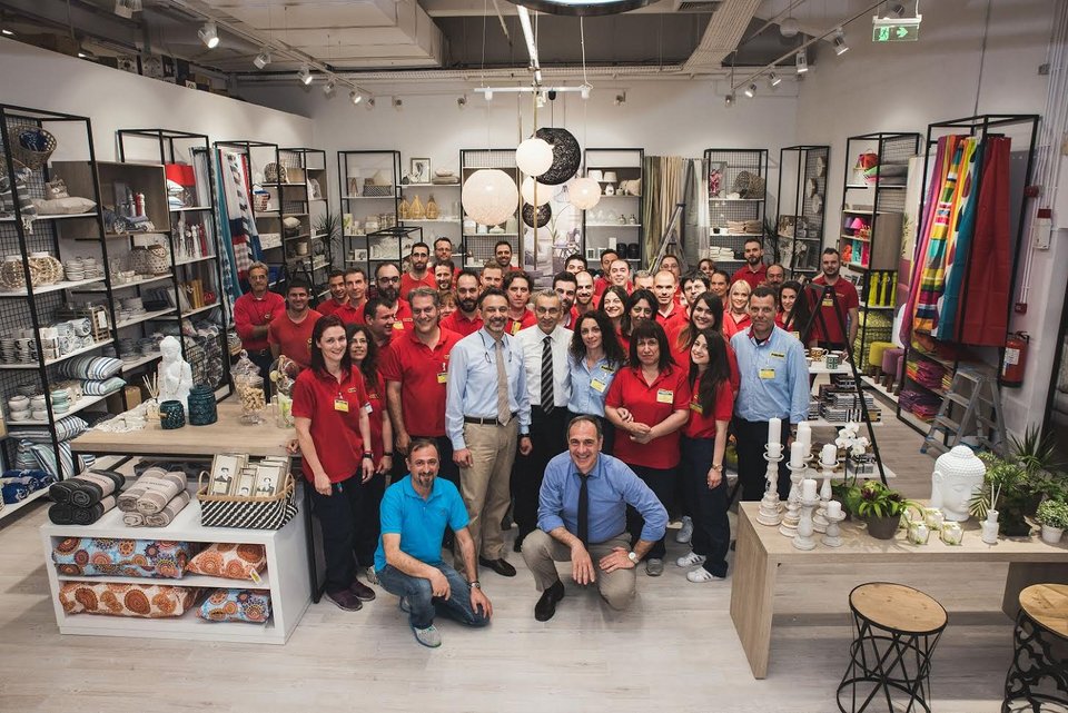 Νέα εποχή για το Praktiker Ταύρου [εικόνες] | iefimerida.gr 2