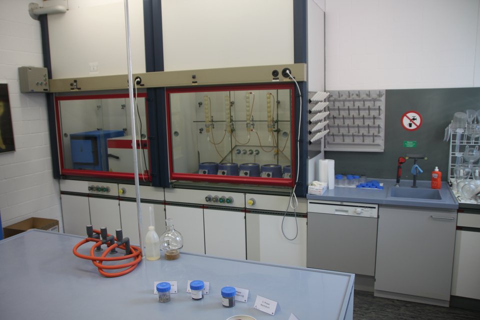 Εταιρεία στην Ελβετία αναλαμβάνει να μετατρέψει τη σορό σας σε «επιμνημόσυνο» συνθετικό διαμάντι [εικόνες] | iefimerida.gr 1