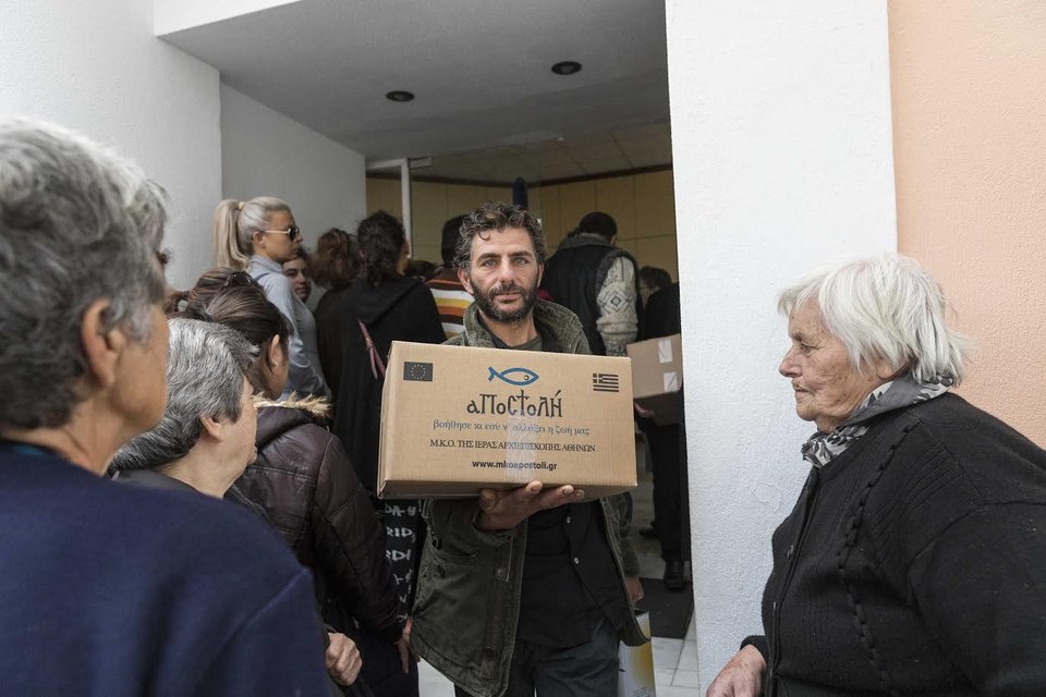 Χριστουγεννιάτικη «Αποστολή» σε 592 οικογένειες στην Κω, στη Λήμνο και στη Λέσβο | iefimerida.gr 2