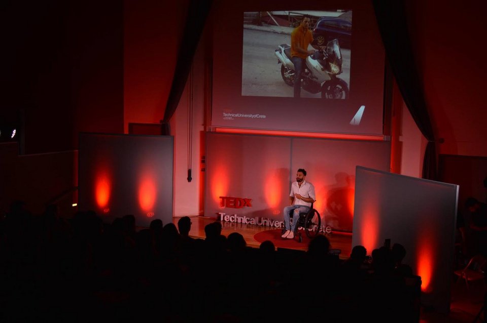Νεανική καινοτομία και τόλμη αποκάλυψε η διαρροή φωτός του TEDx Technical University of Crete [εικόνες] | iefimerida.gr 2