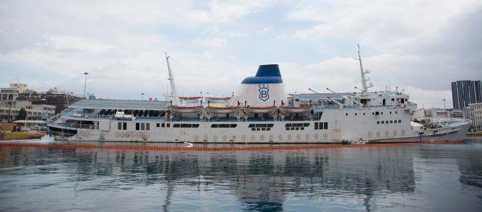 H «Antipollution ANE» ανέλαβε την ναυαγιαίρεση και την απομάκρυνση από το λιμάνι του Πειραιά του πλοίου «Παναγία Τήνου» [εικόνες & βίντεο] | iefimerida.gr 0