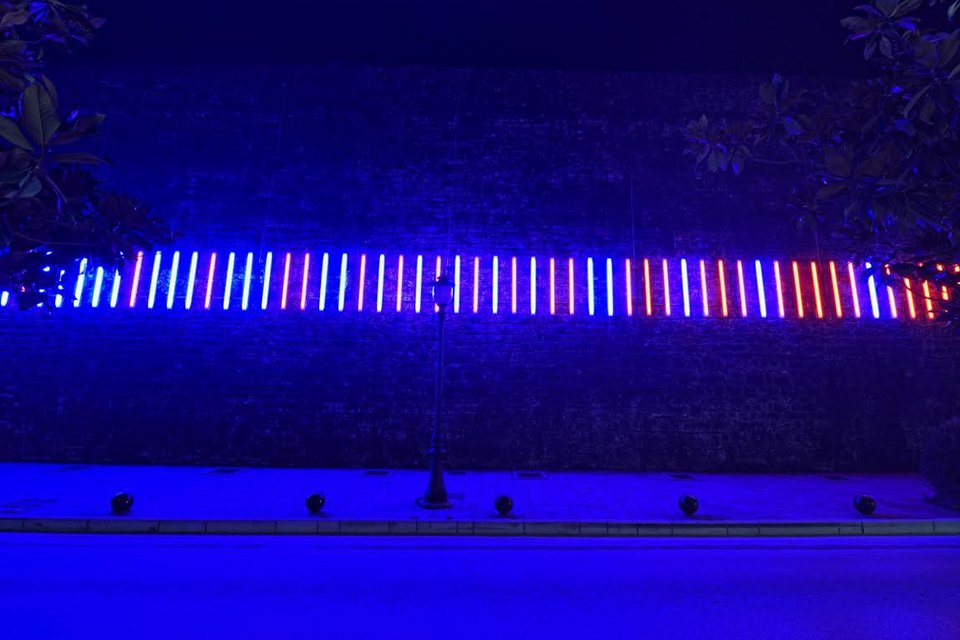 Το φως που κάλυψε τα Ιωάννινα [εικόνες] | iefimerida.gr 1