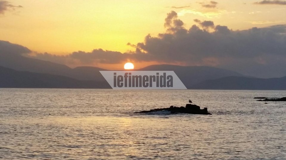 Αυτοψία στις Οινούσσες -Ψαράδες: «Τούρκοι μας απειλούν καθημερινά με όπλα» | iefimerida.gr 6