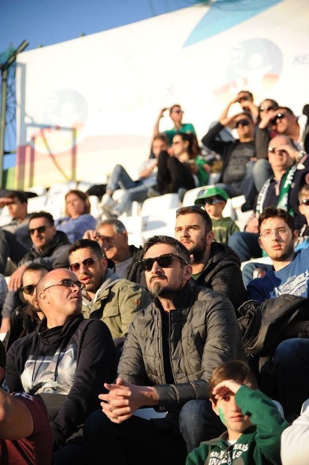 Παρουσία-έκπληξη του Νίκου Λυμπερόπουλου στην παιδική Κερκίδα ΟΠΑΠ [εικόνες & βίντεο] | iefimerida.gr 0