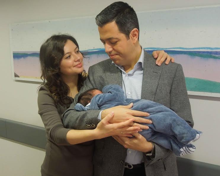 O υφυπουργός Παιδείας Συμεών Κεδίκογλου έγινε μπαμπάς [εικόνα] | iefimerida.gr 0