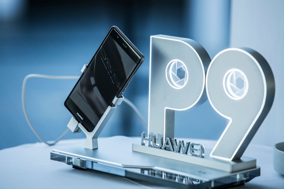 Εντυπωσιακή παρουσίαση για το νέο Huawei P9 – Το πρώτο smartphone στον κόσμο με dual-lens Leica | iefimerida.gr 3