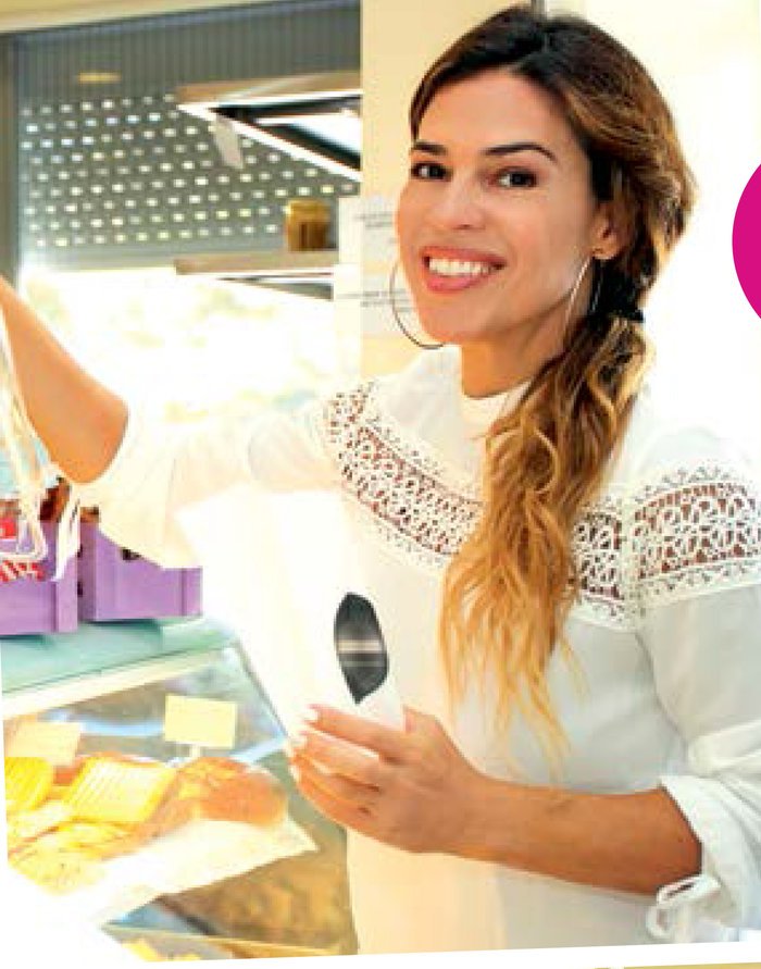 Γνωστή Ελληνίδα ηθοποιός δουλεύει τα πρωινά σε κυλικείο σχολείου [εικόνες] | iefimerida.gr 1