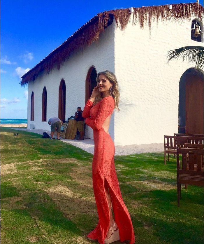 Στα πατώματα η Αθηνά Ωνάση -Παντρεύεται ξανά ο Αλβάρο [εικόνες] | iefimerida.gr 2