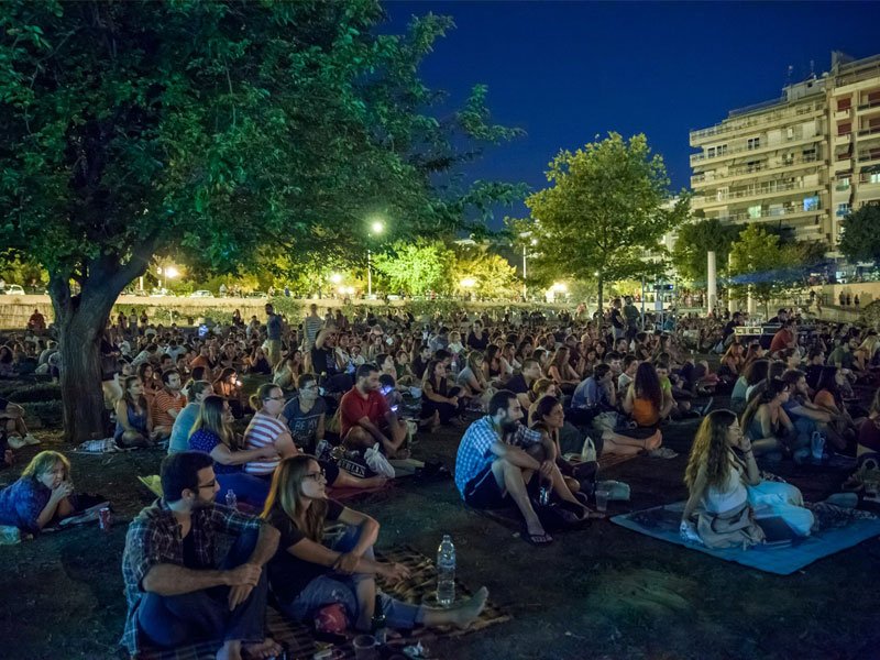 Πικ νικ στη Ρωμαϊκή Αγορά Θεσσαλονίκης -Με συναυλίες και προβολές [εικόνες]  | iefimerida.gr 0