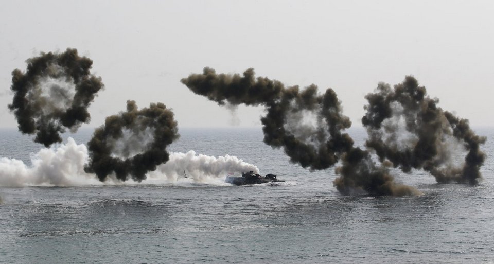 Οι φωτογραφίες που τρομοκρατούν και εκνευρίζουν τον Κιμ Γιονγκ Ουν -ΗΠΑ και Ν. Κορέα κάνουν επίδειξη δύναμης [εικόνες] | iefimerida.gr 0