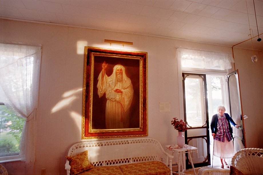 Η μεγαλύτερη κοινότητα πνευματιστών βρίσκεται στη Νέα Υόρκη-Οι κάτοικοι καλούν πνεύματα και λυγίζουν κουτάλια [εικόνες] | iefimerida.gr 1