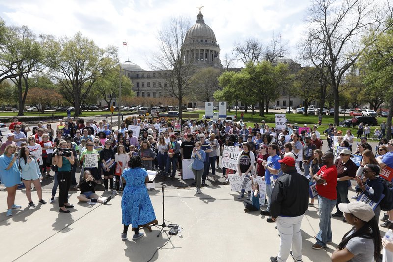 ΗΠΑ: Πάνω από 1 εκατ. άνθρωποι στους δρόμους -Διαμαρτυρήθηκαν κατά των όπλων [εικόνες] | iefimerida.gr 6