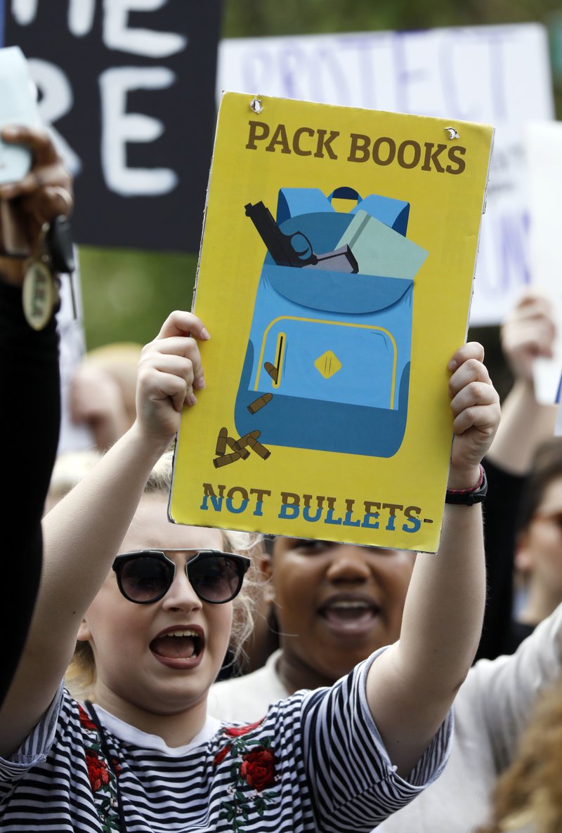 ΗΠΑ: Πάνω από 1 εκατ. άνθρωποι στους δρόμους -Διαμαρτυρήθηκαν κατά των όπλων [εικόνες] | iefimerida.gr 8