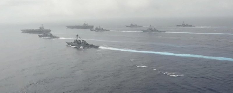 Ιαπωνία: Αμερικανικό αεροπλανοφόρο πραγματοποίησε τριήμερη ναυτική άσκηση [εικόνες & βίντεο] | iefimerida.gr 1