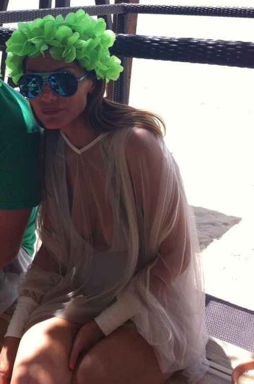 Η Δέσποινα Βανδή... πρασίνισε [εικόνα] | iefimerida.gr 0