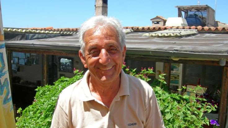 Το μικρότερο βασίλειο του κόσμου -Εχει 11 κατοίκους, 100 κατσίκες και έναν βασιλιά με σανδάλια [εικόνες]  | iefimerida.gr 2