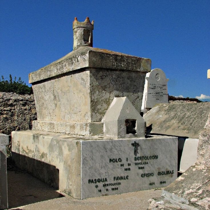 Το μικρότερο βασίλειο του κόσμου -Εχει 11 κατοίκους, 100 κατσίκες και έναν βασιλιά με σανδάλια [εικόνες]  | iefimerida.gr 6