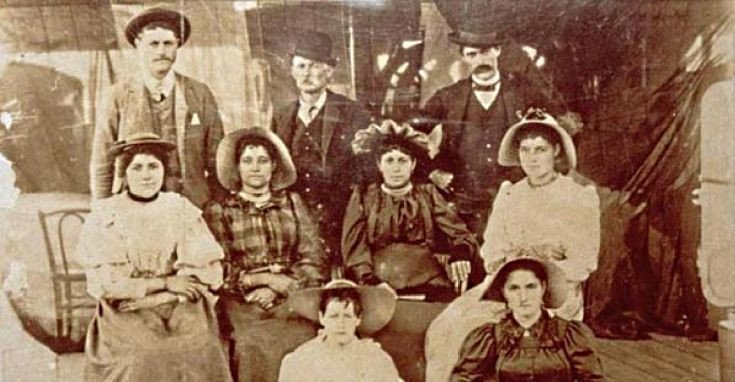 Το μικρότερο βασίλειο του κόσμου -Εχει 11 κατοίκους, 100 κατσίκες και έναν βασιλιά με σανδάλια [εικόνες]  | iefimerida.gr 4