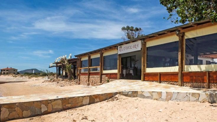 Το μικρότερο βασίλειο του κόσμου -Εχει 11 κατοίκους, 100 κατσίκες και έναν βασιλιά με σανδάλια [εικόνες]  | iefimerida.gr 3