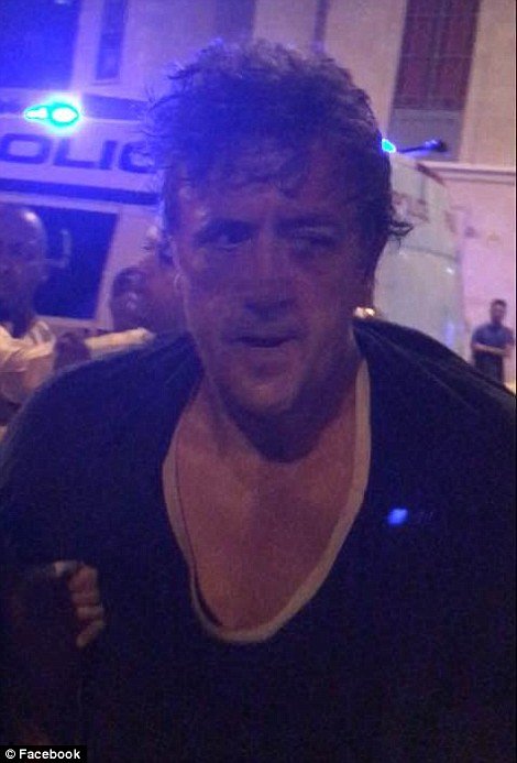 Λονδίνο: Πολίτες ακινητοποιούν τον οδηγό του βαν και τον χτυπούν ανελέητα [βίντεο] | iefimerida.gr 0