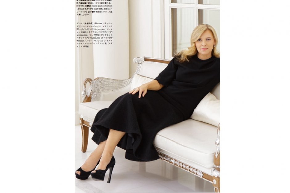 Αγνώριστη από το πολύ φωτοσόπ η 50χρονη Βαλερί Τριερβελέρ -Τι απαντά στις ειρωνείες [εικόνες] | iefimerida.gr 0