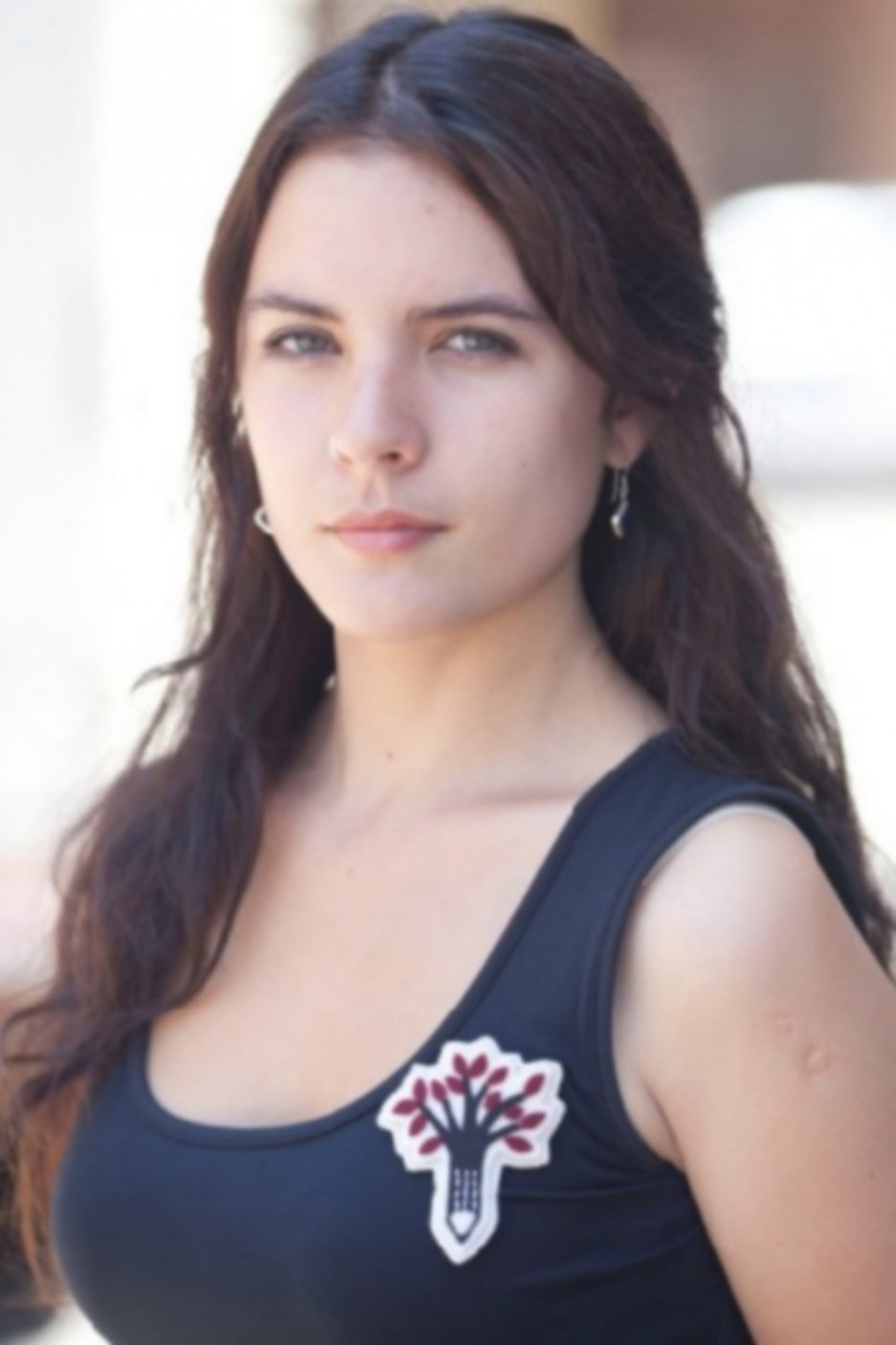 Καμίλα Βαγιέχο: Η πανέμορφη κομμουνίστρια βουλευτής της Χιλής που χαιρέτισε τη νίκη ΣΥΡΙΖΑ [εικόνες] | iefimerida.gr 3