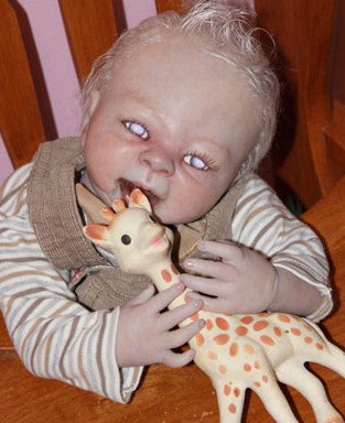 Φρικτά μωρά βρυκόλακες κατακλύζουν την αγορά στις ΗΠΑ [εικόνες] | iefimerida.gr 6