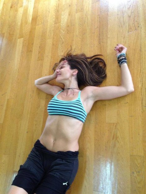 Οι τρελοί κοιλιακοί της Δέσποινας Βανδή -Η φωτογραφία που αναστάτωσε το Ιντερνετ [εικόνα] | iefimerida.gr 0