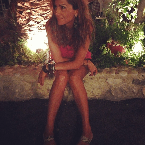 Οι νυχτερινές πόζες της Δέσποινας Βανδή δροσίζουν το Διαδίκτυο [εικόνες] | iefimerida.gr 0