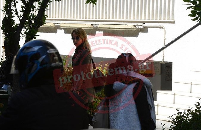 Ο Βαρουφάκης μετακόμισε στους Αμπελόκηπους -Το διαμέρισμα που νοικιάζει για 800 ευρώ [εικόνες] | iefimerida.gr 2