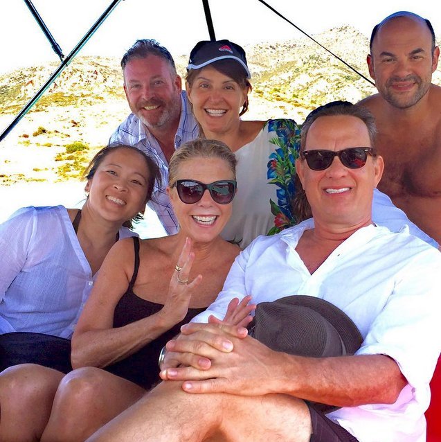 Η Νία Βαρντάλος και ο Τομ Χανκς, μαζί στην Ελλάδα [εικόνα] | iefimerida.gr 0