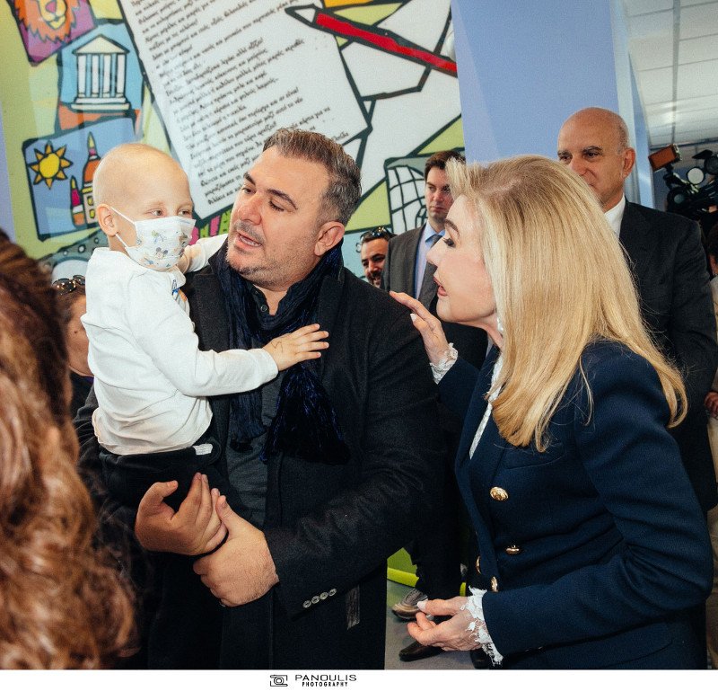 Η «ΕΛΠΙΔΑ» ανακηρύσσει τον Αντώνη Ρέμο «Καλλιτέχνη για την Ελπίδα 2018-2020» | iefimerida.gr 3