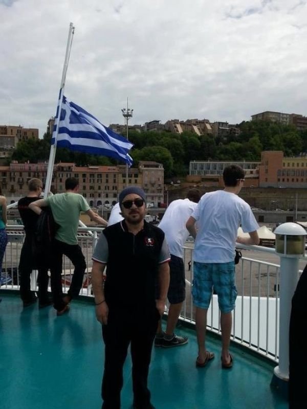 Η πρώτη φωτογραφία του Αντώνη Βαρδή μετά την εγχείρηση στο κεφάλι [εικόνα] | iefimerida.gr 0