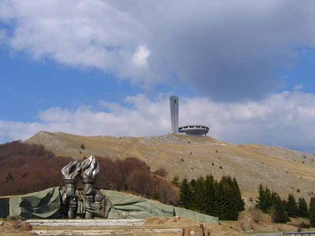 Το μνημείο Buzludzha στη Βουλγαρία ανάμεσα στα απειλούμενα μνημεία, φωτογραφία: wikipedia