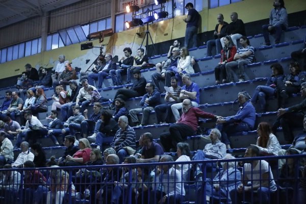 Ο Βαρουφάκης το παλεύει: Ως και θεατρική παράσταση ανέβασε πριν μιλήσει σε οπαδούς του! [εικόνες] | iefimerida.gr 8