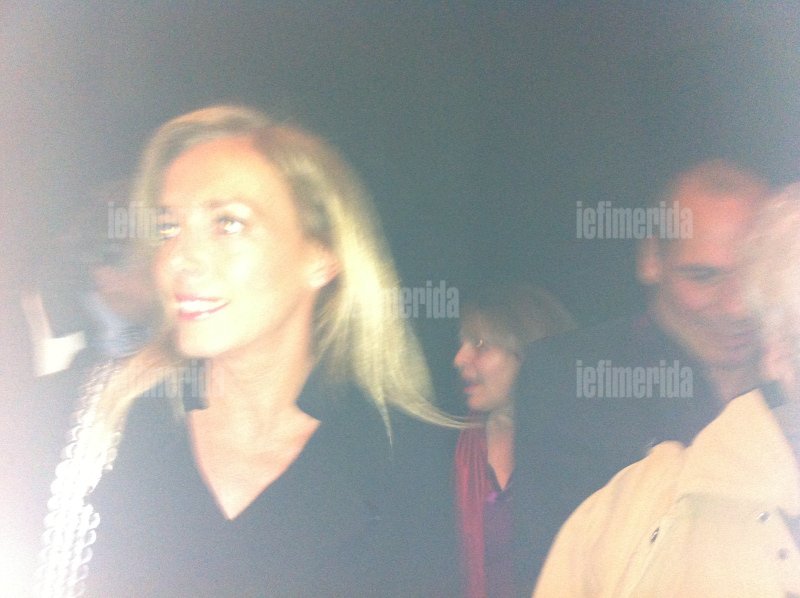 Ο Βαρουφάκης ψήφισε για Πρόεδρο και πήγε θέατρο: «Θα ζήσουμε ευτυχισμένες μέρες σαν του Μπέκετ» [εικόνες] | iefimerida.gr 1