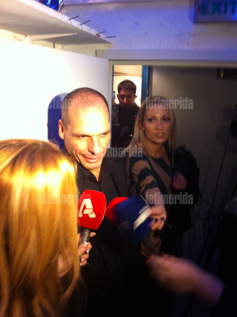 Ο Βαρουφάκης ψήφισε για Πρόεδρο και πήγε θέατρο: «Θα ζήσουμε ευτυχισμένες μέρες σαν του Μπέκετ» [εικόνες] | iefimerida.gr 5