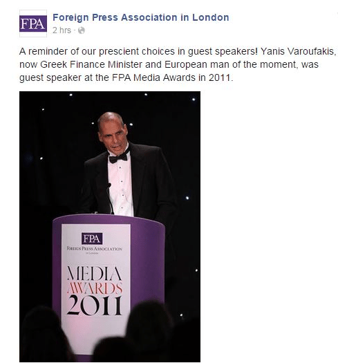 Οταν ο Γιάνης Βαρουφάκης φορούσε κοστούμι και παπιγιόν [εικόνα] | iefimerida.gr 1