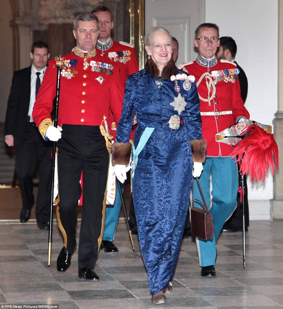 Η χρυσή άμαξα 24 καρατίων της βασίλισσας της Δανίας -Τη χρησιμοποιεί μία φορά το χρόνο [εικόνες] | iefimerida.gr 0