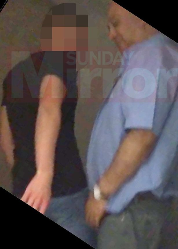 Ερωτικό σκάνδαλο για βουλευτή των Εργατικών: Τα «καυτά» ραντεβού με ζιγκολό [εικόνες] | iefimerida.gr 3