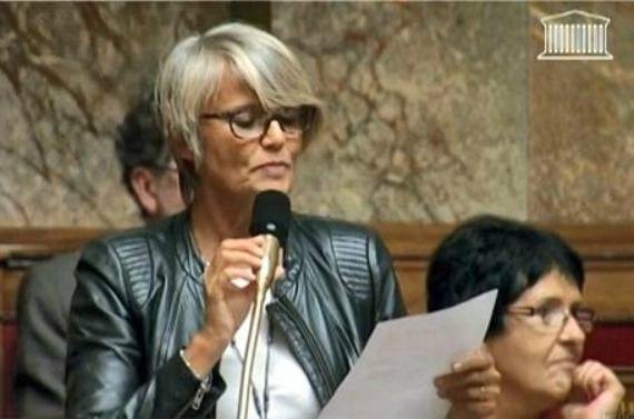 Γάλλος βουλευτής ...κακάριζε σεξιστικά σε συνάδελφό του τη ώρα που εκείνη μιλούσε [βίντεο +εικόνες] -Πήρε πρόστιμο | iefimerida.gr 0