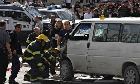 Φονική επίθεση στην Ιερουσαλήμ: Οδηγός χτύπησε πεζούς με φορτηγό [εικόνες & βίντεο] | iefimerida.gr 0