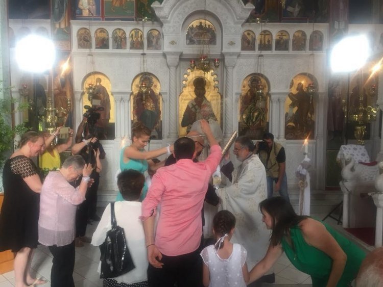 Παραδοσιακός γάμος Βέλγων στην Κρήτη -Με λαούτο, λύρα και χορευτές [εικόνες] | iefimerida.gr 0