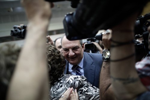 Στο Βελλίδειο ο Καραμανλής  -Ολα όσα έγιναν στην παρουσίαση βιβλίου για την οικονομία [εικόνες] | iefimerida.gr 0