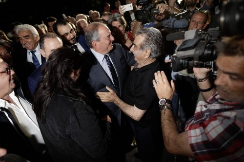 Στο Βελλίδειο ο Καραμανλής  -Ολα όσα έγιναν στην παρουσίαση βιβλίου για την οικονομία [εικόνες] | iefimerida.gr 1