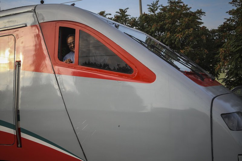 Επίσημη πρώτη για το «Ασημένιο Βέλος» -Θα κάνει το Αθήνα- Θεσσαλονίκη σε λιγότερο από 3,5 ώρες [εικόνες] | iefimerida.gr 3