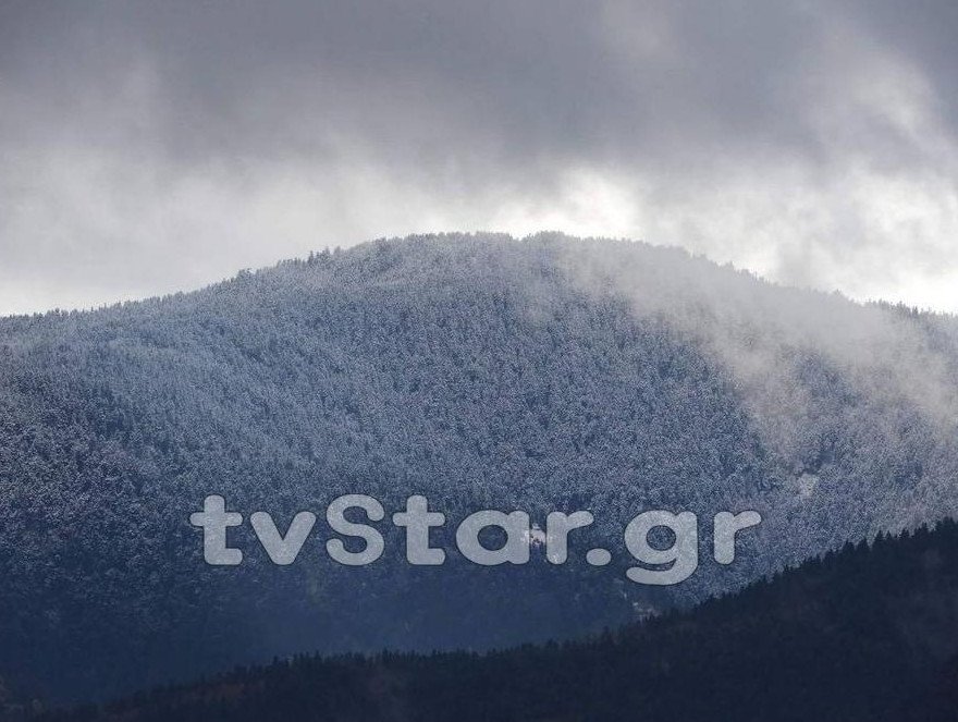 Χιόνισε στο Βελούχι -Μαγικές εικόνες | iefimerida.gr 2