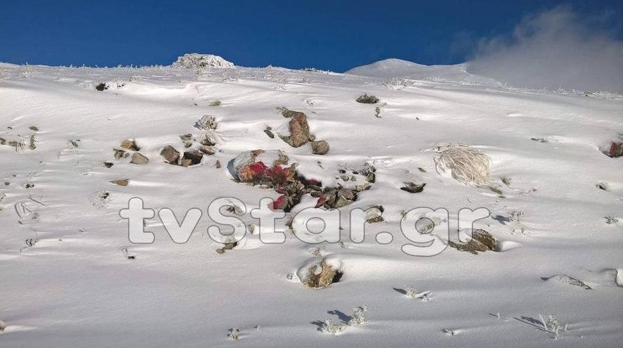 Χιόνισε στο Βελούχι -Μαγικές εικόνες | iefimerida.gr 4